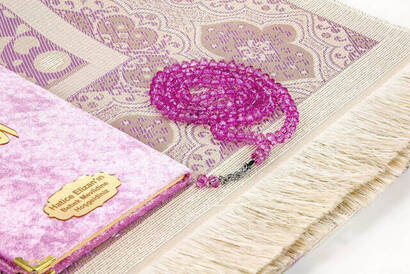 10 Pieces Special Gift Set - Velvet Covered Book of Yasin - Pocket Size - Custom Name Plate - Prayer Rug - Rosary - Boxed - Pink - 3