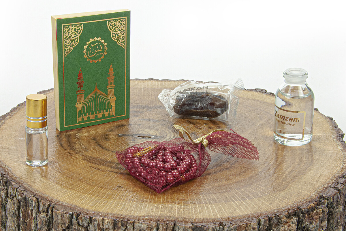 Hajj and Umrah Gift Set - Claret Red - 2