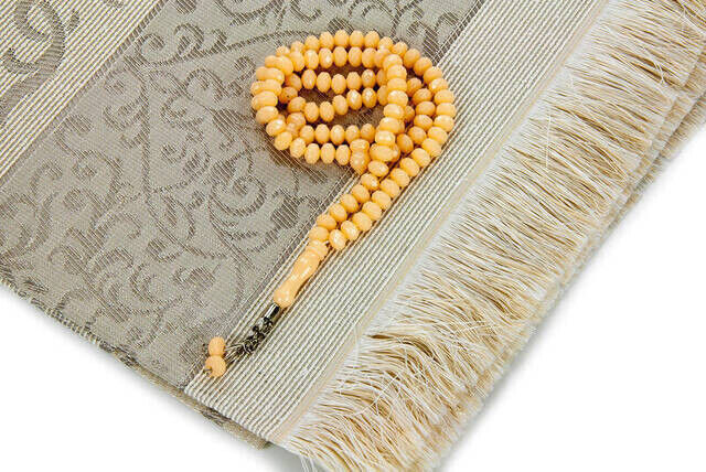 Hajj Umrah Mevlid Set 8 - Seccade - Cover - Rosary - Boxed - 3