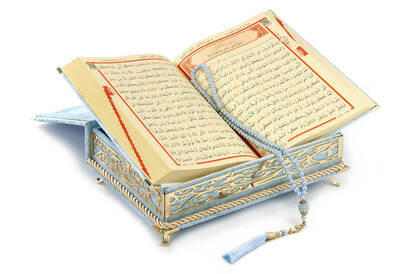 Personalized Gift Quran Set with Sponge Velvet Covered Box Blue - 3