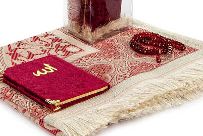 PVC Boxed Prayer Rug Set - Velvet Covered Yasin - Prayer Rug - Rosary - Claret Red - 3