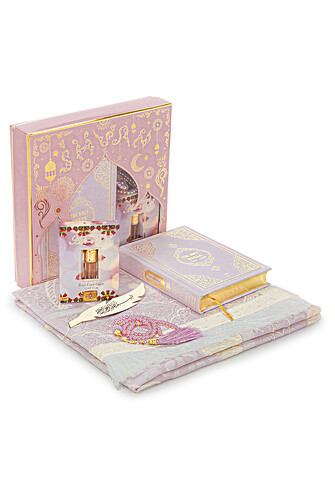 Quran with English Meaning and Medina Calligraphy and Prayer Rug Set Pink - 1