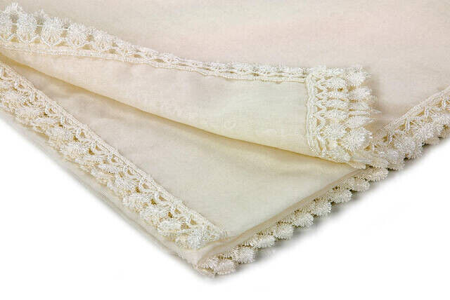 Scalloped Patterned Square Cloth - 2