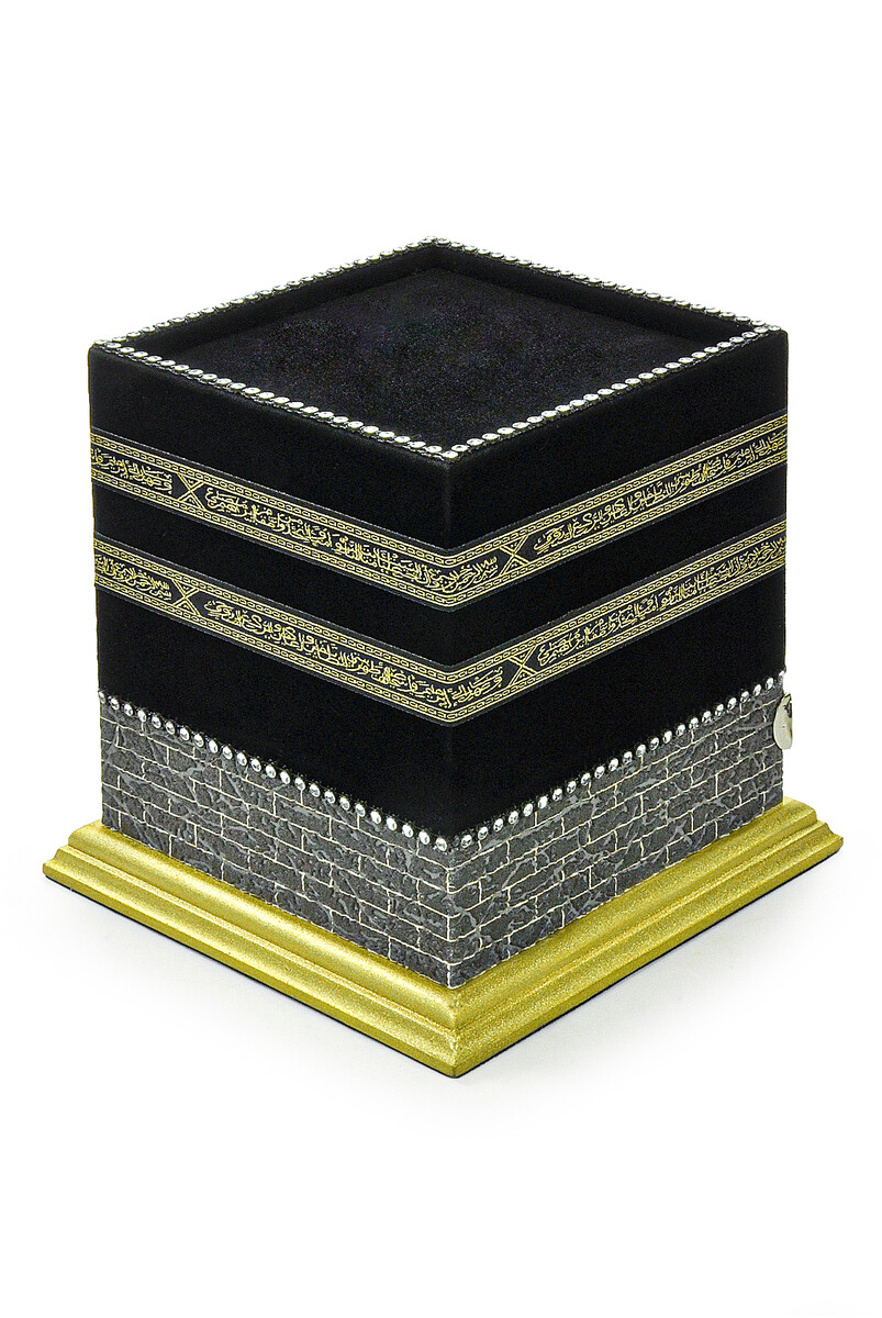 Small Size Model of the Kaaba with Velvet Covered Relief Detail - 3