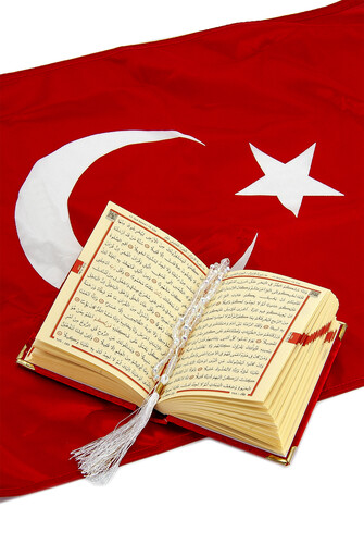 Turkish Flag Box Design Rosary Velvet Quran Set - 7