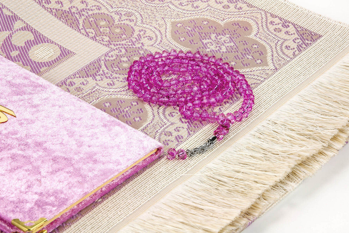 Velvet Book of Yasin Bag Size Prayer Rug Rosary Boxed Pink - 3