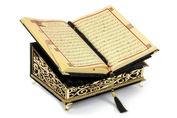 Velvet Covered Quran Set with Chest and Chair Black - 3