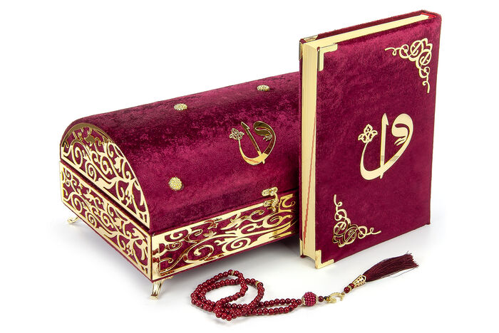 Velvet Covered Quran Set with Treasure Chest Red - 2