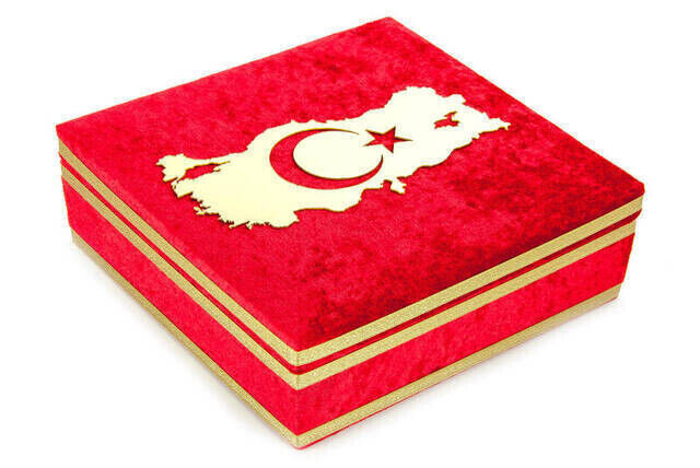 Velvet Covered Quran Set Designed Turkish Flag, and Its Box - 4