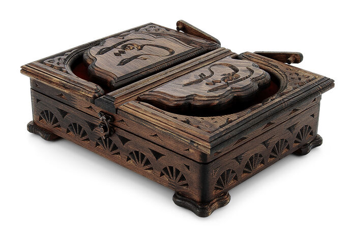 Wooden Rahle Table Top With Special Chest - 2