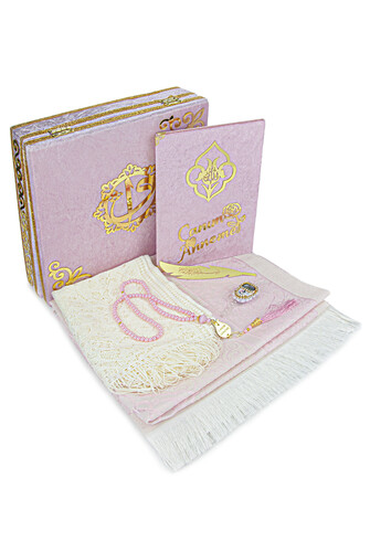 Yasin Gift Set with Velvet Covered Chest and Prayer Rug for Mother's Day and Birthdays - 1