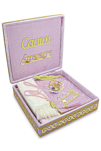 Yasin Gift Set with Velvet Covered Chest and Prayer Rug for Mother's Day and Birthdays - 2